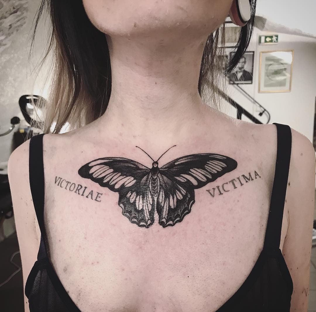 Значение татуировки Бабочки у девушки