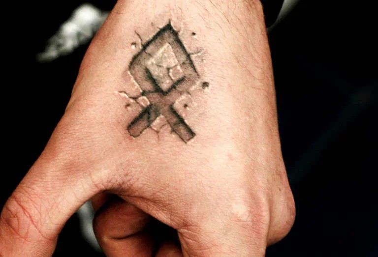 Татуировка славянские руны: фото, значение, для мужчин и девушек
