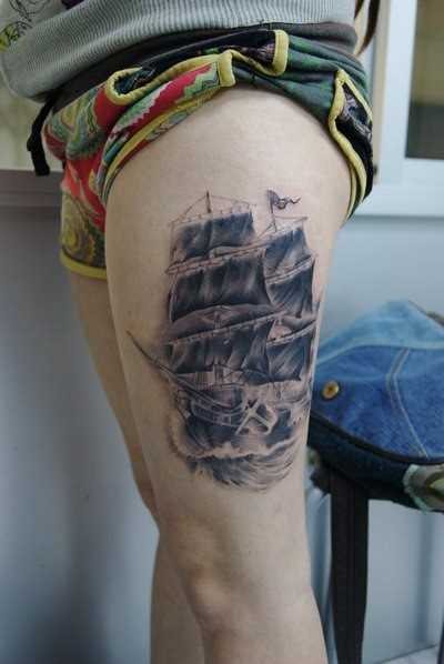 Татуировка корабля с парусами: значение, фото, для мужчин и женщин